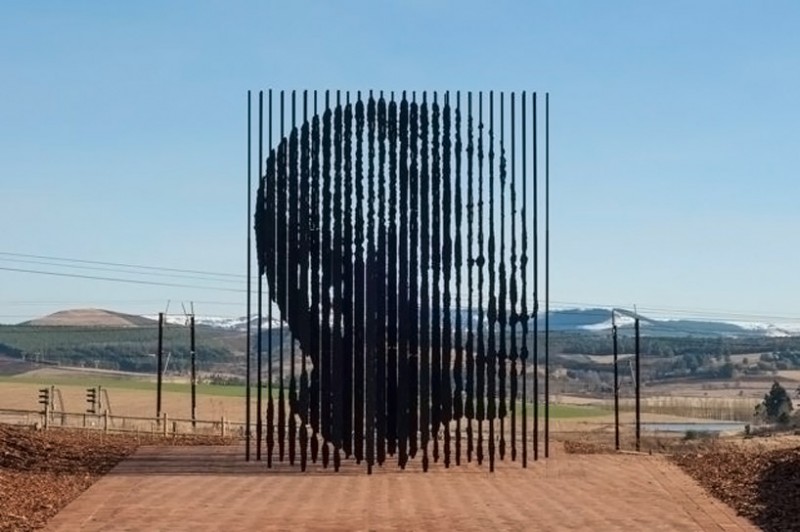 marco cianfanelli nelson mandela monument