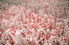 YAYOI KUSAMA 33