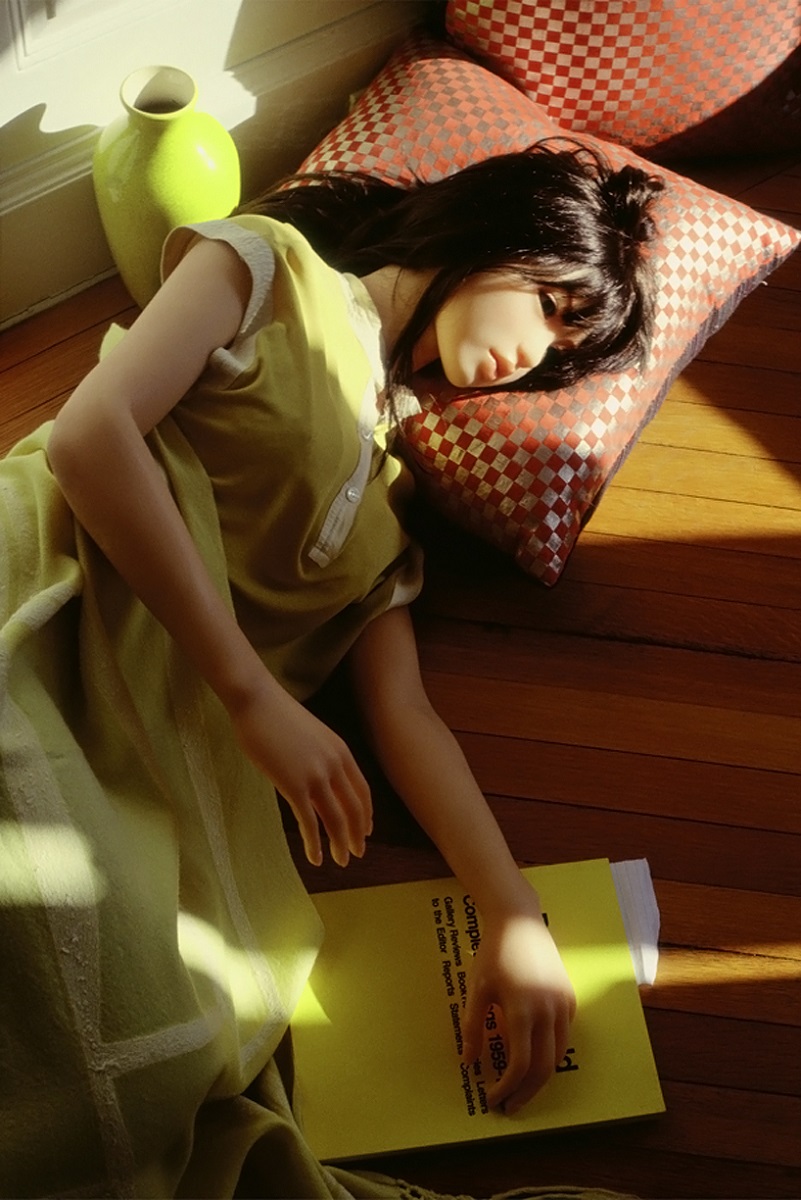 LAURIE SIMMONS 2