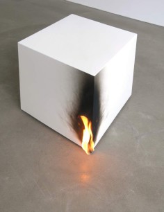 Jeppe Hein burning cube